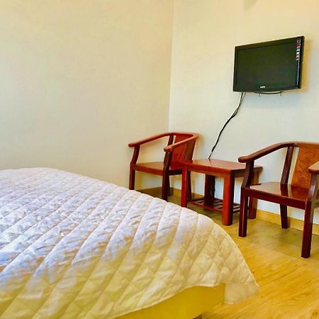 Quynh Anh Hotel Ho Chi Minh-stad Buitenkant foto