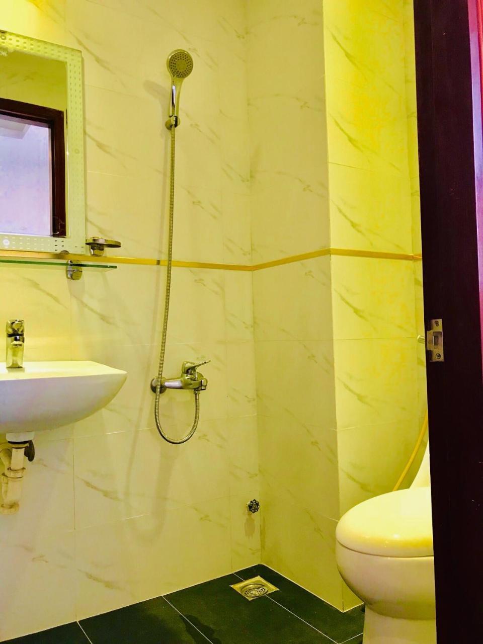 Quynh Anh Hotel Ho Chi Minh-stad Buitenkant foto
