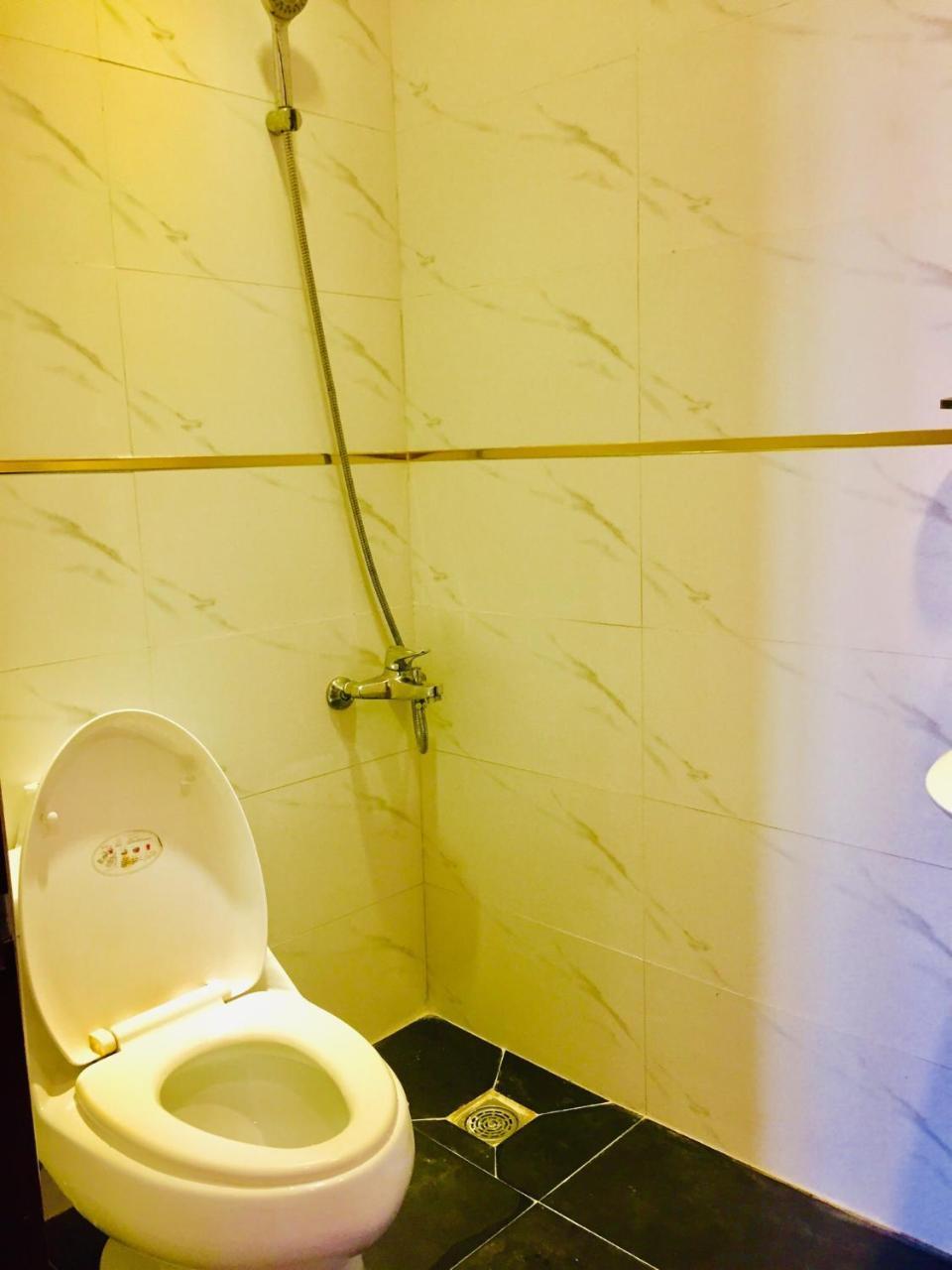 Quynh Anh Hotel Ho Chi Minh-stad Buitenkant foto